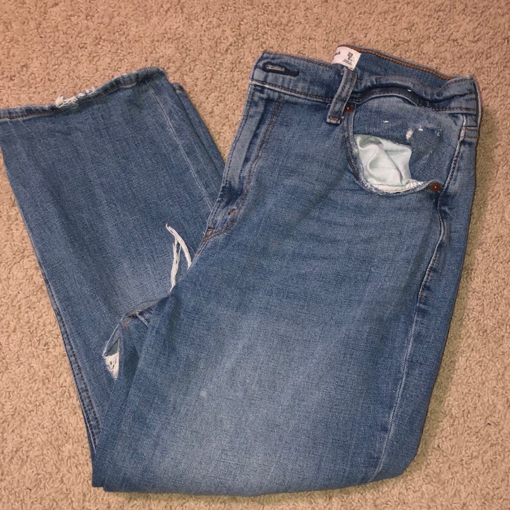 Abercrombie& Fitch Ankle straight ultra high rise skinny jean
